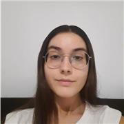 Profesora de materias como castellano que imparte clases particulares a niños de primaria